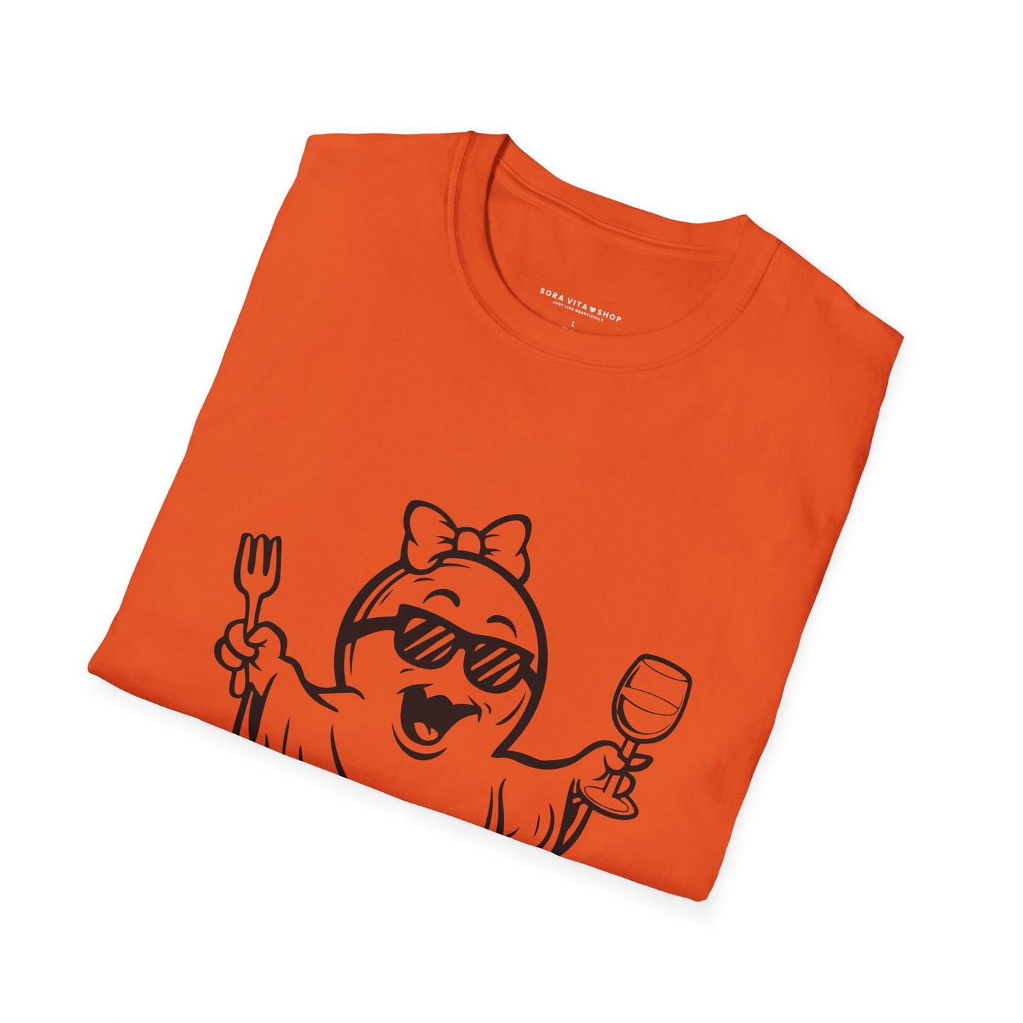 Ghostly Wine Lover Tee – Funny Halloween & Party Shirt for Spooky Wine Fans